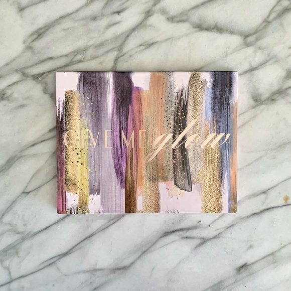 *SOLD* Empty Magnetic Palette (Give Me Glow) - Picture 1 of 4
